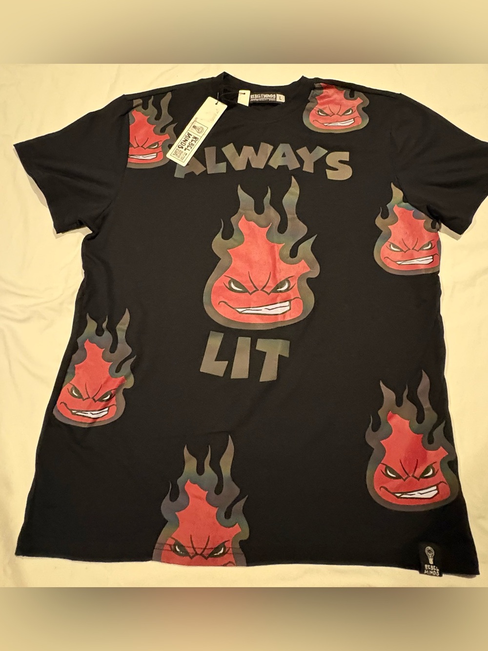 Rebel Minds Mens Large "Always Lit" Black/Red Fire Logo Basketball  T-Shirt-Rare